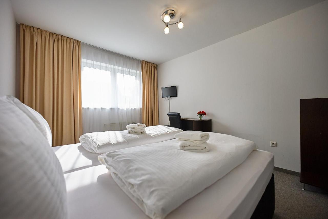 Dependance Patriot Trnava Hotel Екстериор снимка