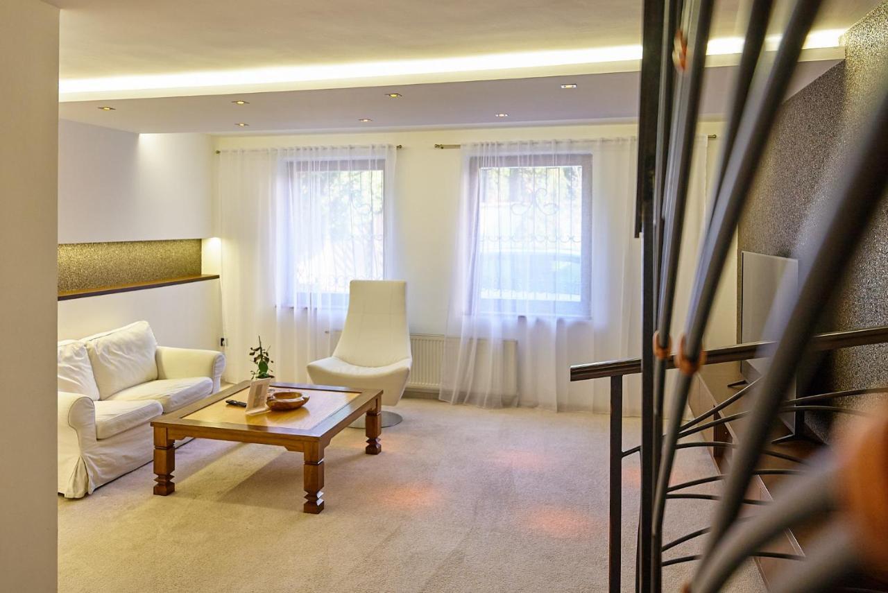 Dependance Patriot Trnava Hotel Екстериор снимка