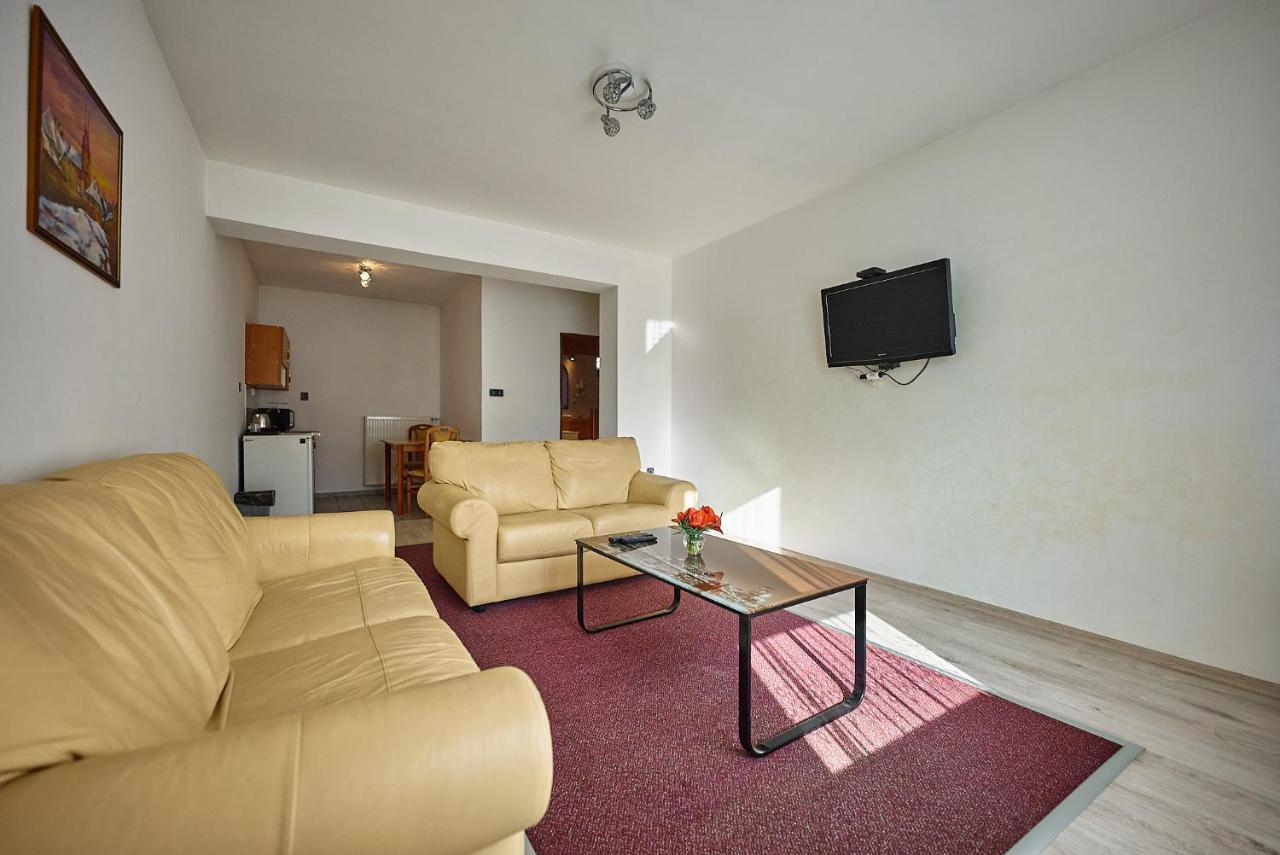 Dependance Patriot Trnava Hotel Екстериор снимка