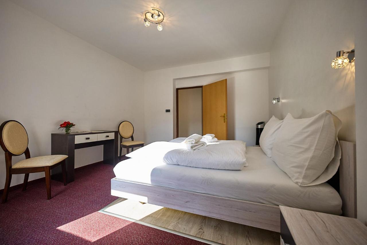 Dependance Patriot Trnava Hotel Екстериор снимка