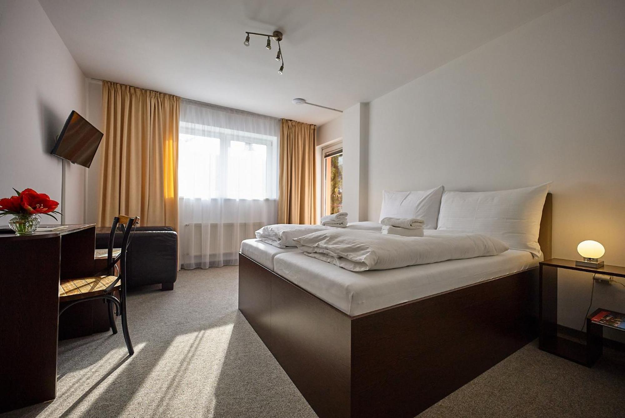 Dependance Patriot Trnava Hotel Екстериор снимка