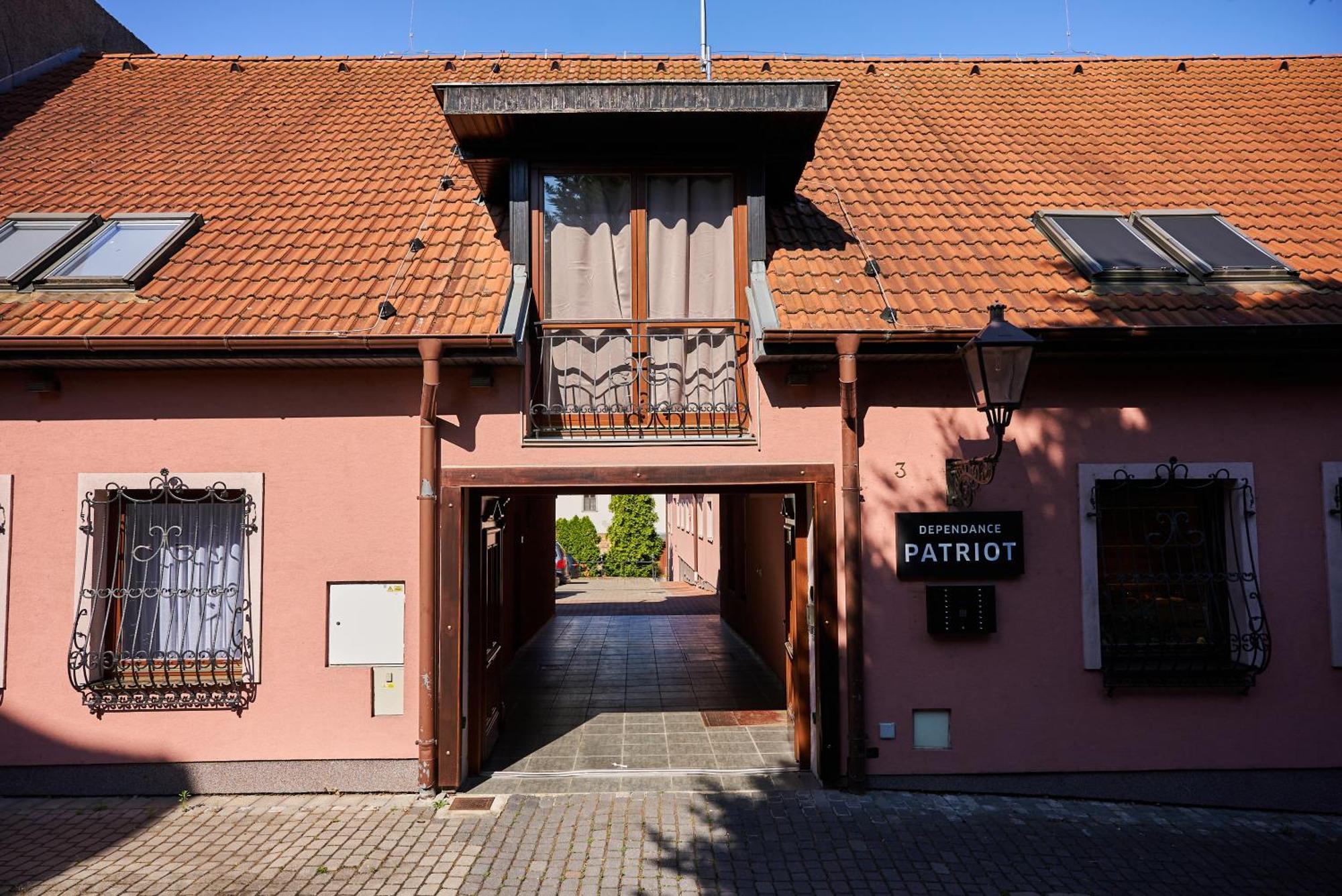 Dependance Patriot Trnava Hotel Екстериор снимка