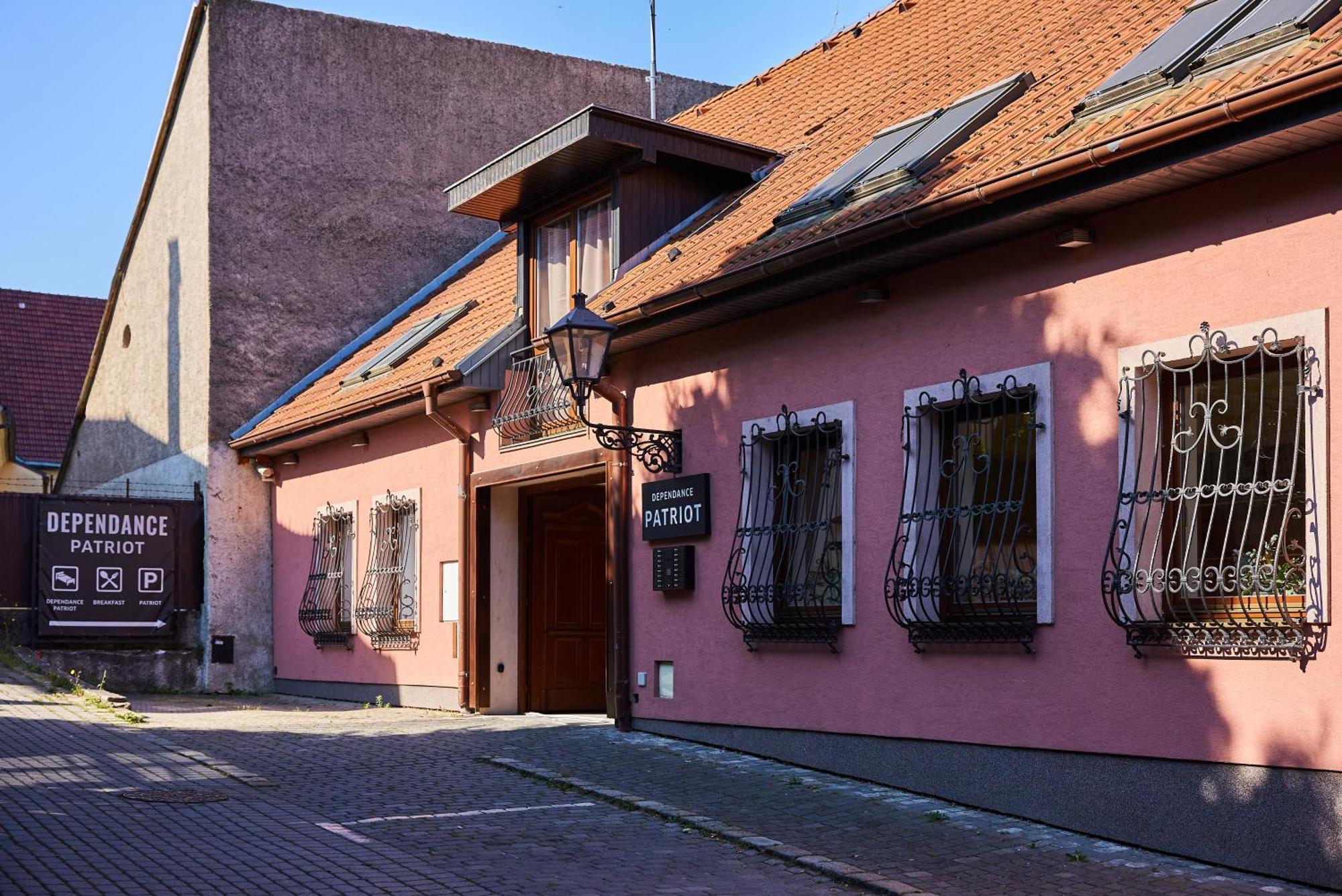Dependance Patriot Trnava Hotel Екстериор снимка