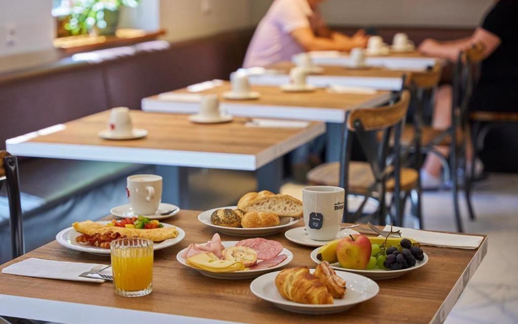 Dependance Patriot Trnava Hotel Екстериор снимка