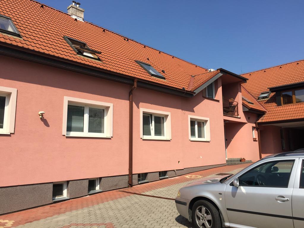Dependance Patriot Trnava Hotel Екстериор снимка